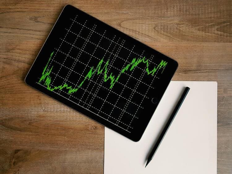 Como Começar a Poupar: Dicas para Jovens Investidores