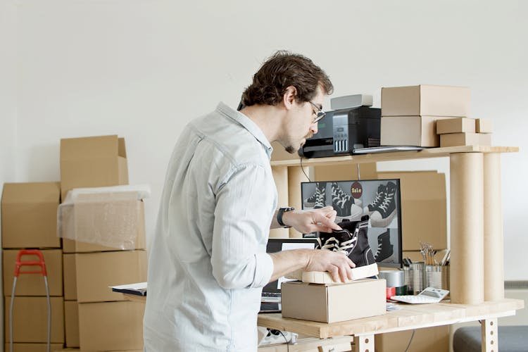 O Que Muda Quando Jovens Começam a Pensar Como Empreendedores: A Virada de Chave