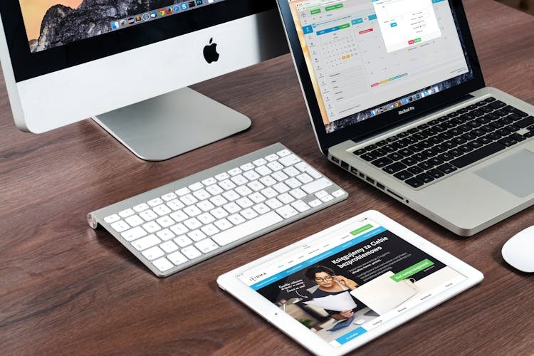 Como a Tecnologia Pode Ajudar na Gestão do Seu Dinheiro